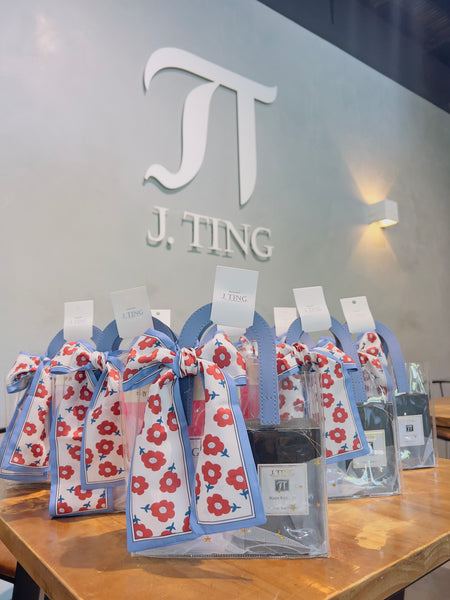 Small Blue Flower Gift Hamper