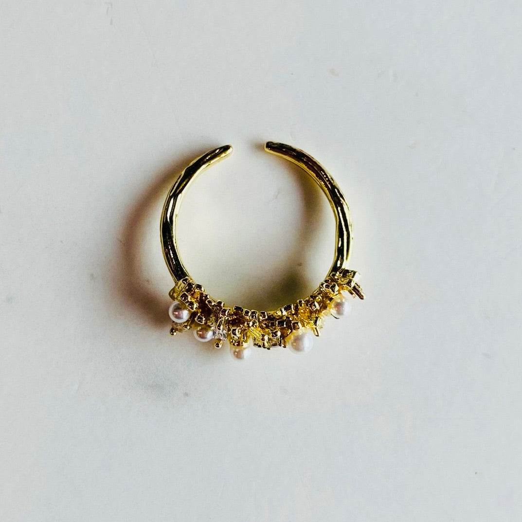 Pearl Cluster Ring