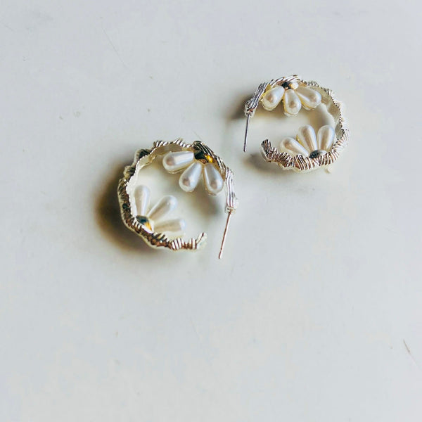 Pearly Petal Chromatic Earrings