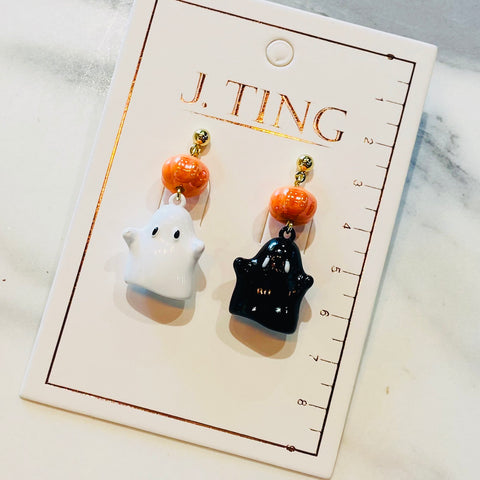 Cute Black And White Ghost Duo Halloween Earrings (Copy)