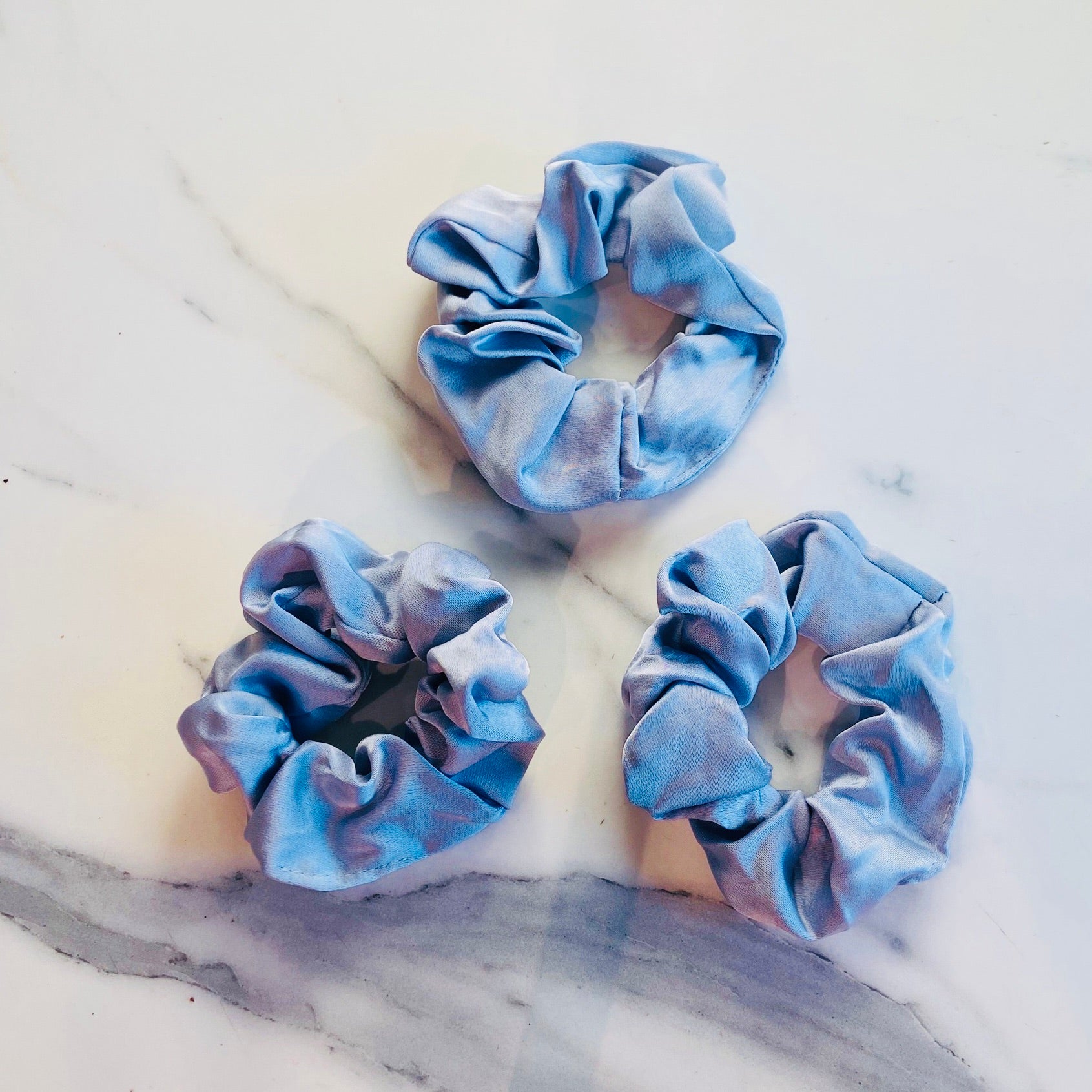 Glossy Scrunchie