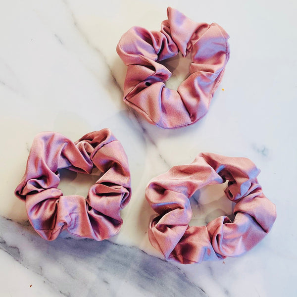 Glossy Scrunchie