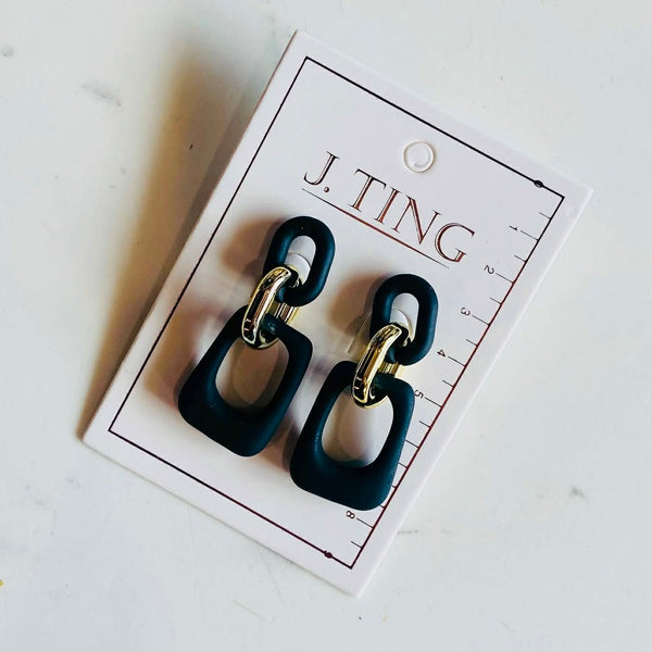 Sleek Link Earrings