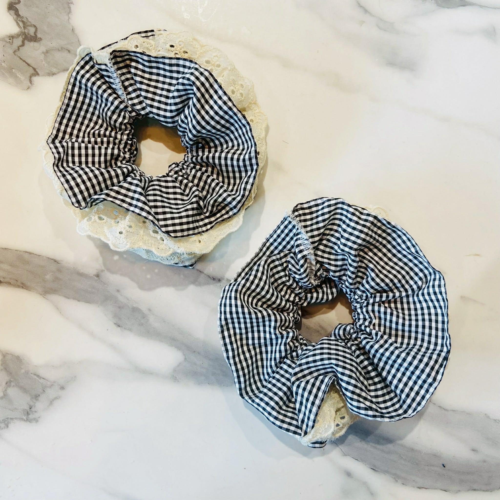 Black And White Plaid Jumbo Scrunchie