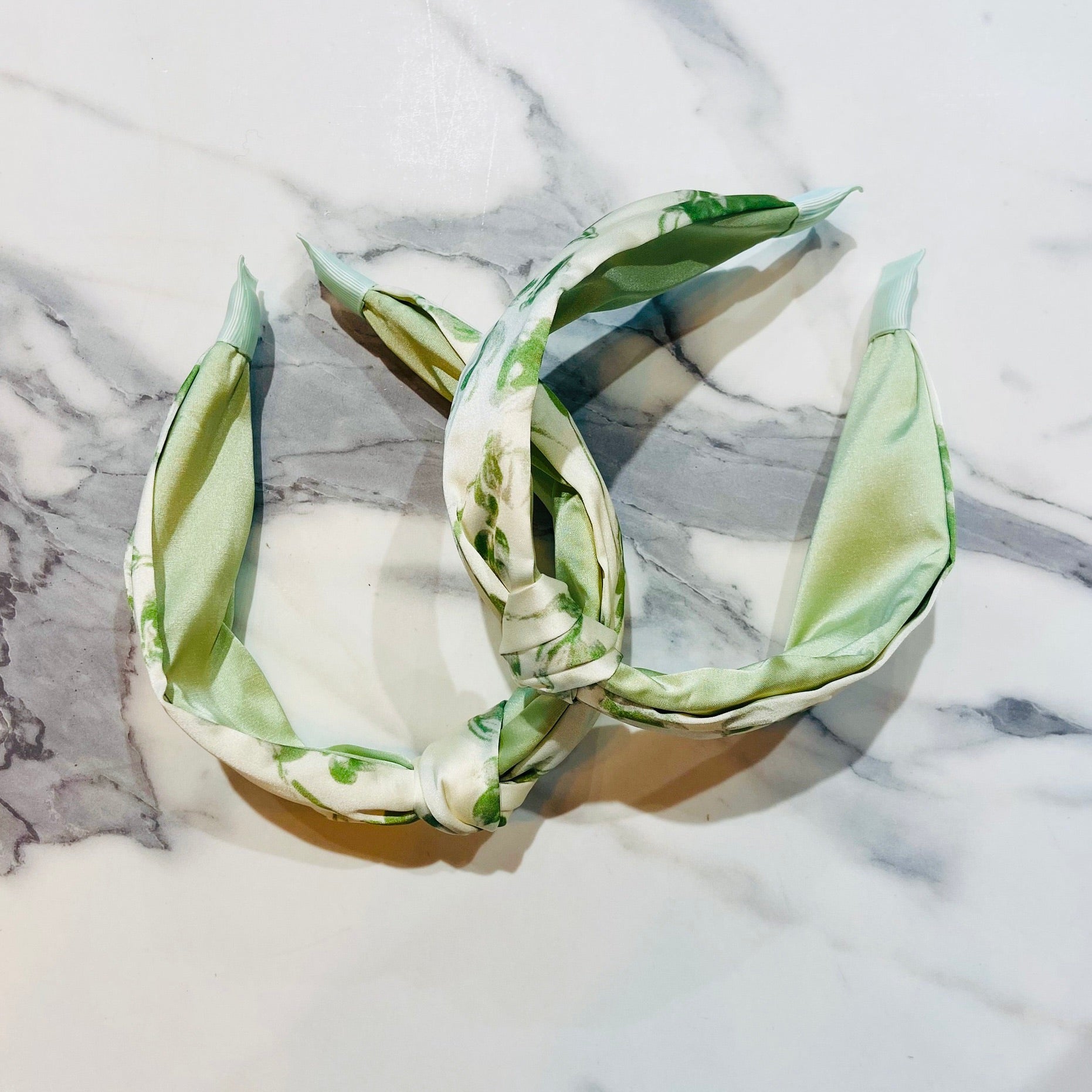Green and White Floral Knot Headband
