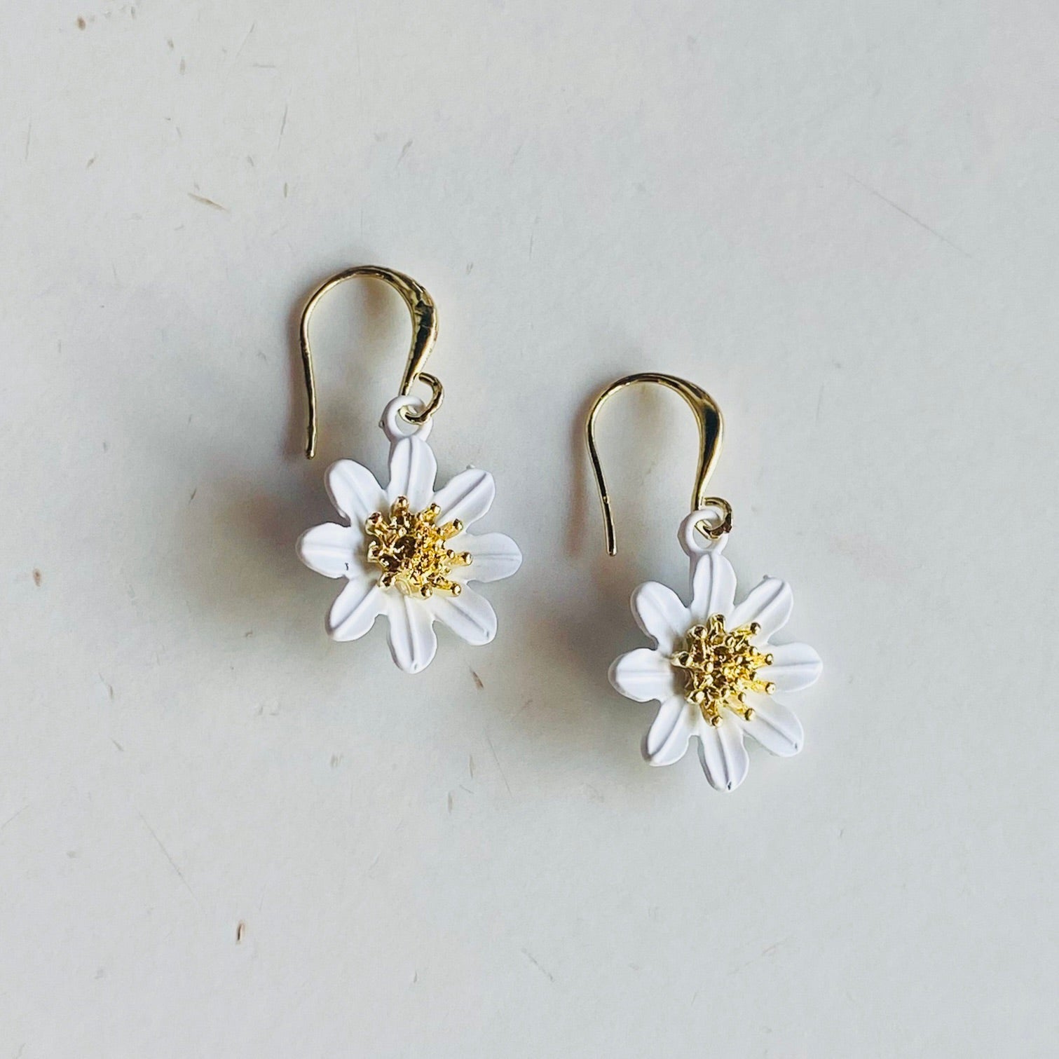 Petite Daisy Earrings