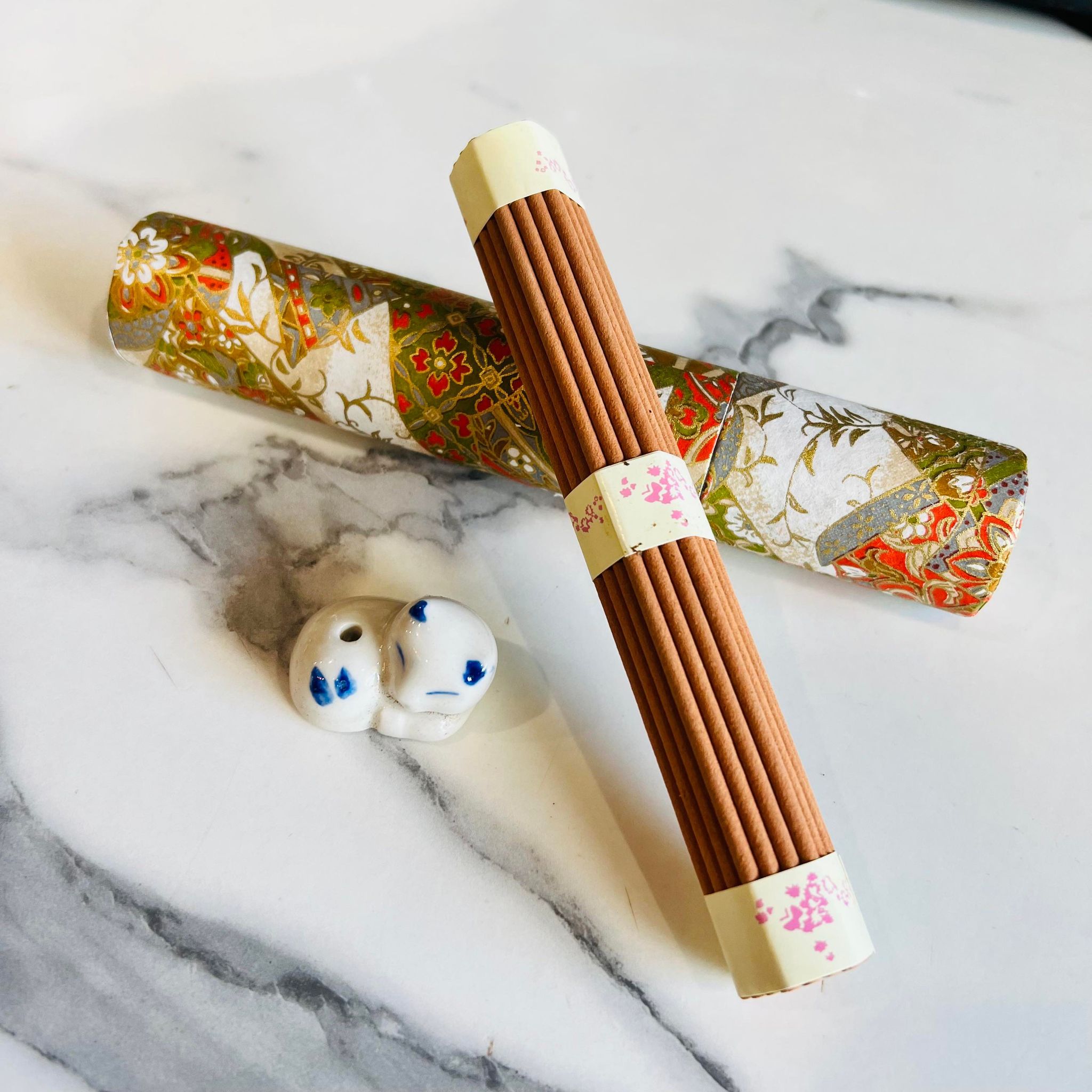 Dawn - Incense Sticks Including Incense Holder
