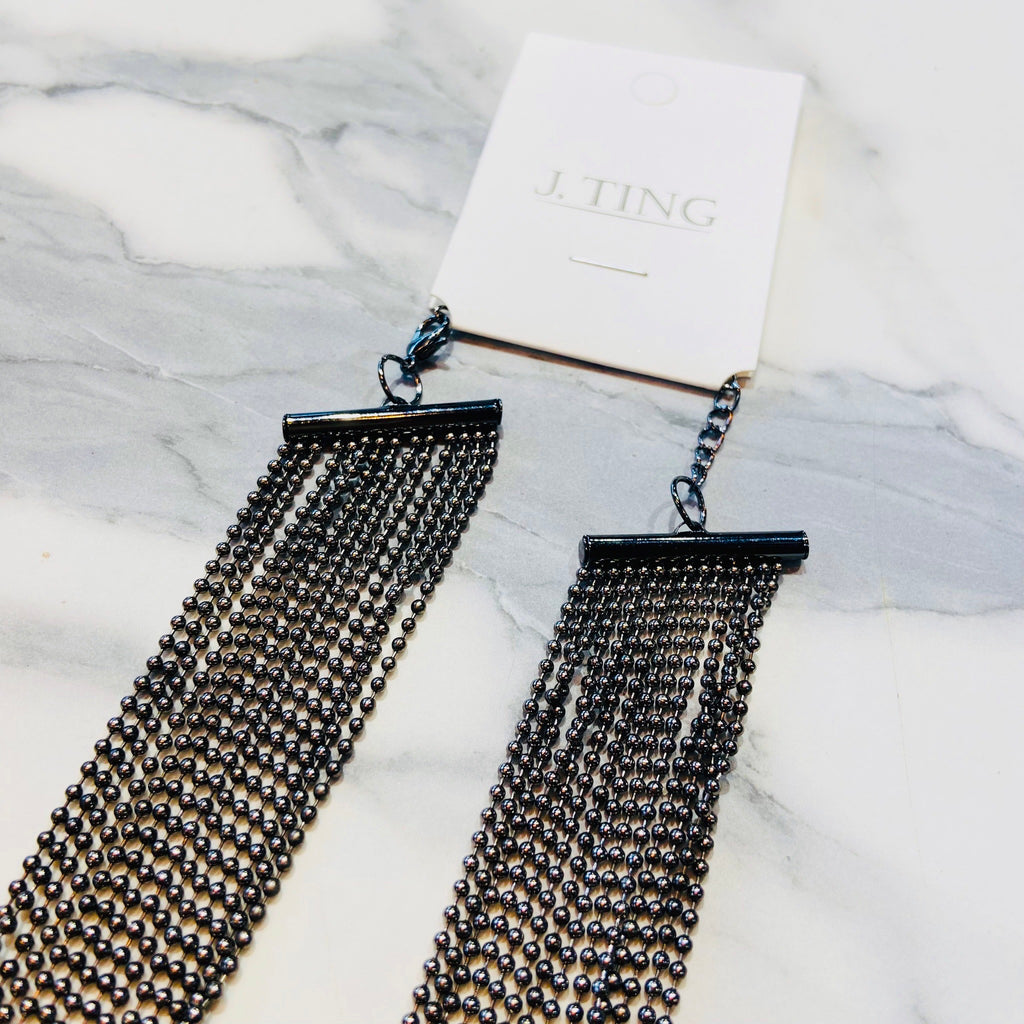 Small Beaded Necklace - Black